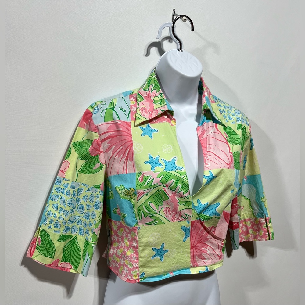 Lilly Pulitzer Patchwork Floral Seashell Wrap Top… - image 4